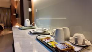 SLEPTOPIA Premium Unit with Twin Queen Bed