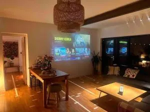 The Lough View Annex - 格林卡斯尔