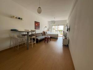 Luminoso studio en Palermo Soho (Plaza Armenia)