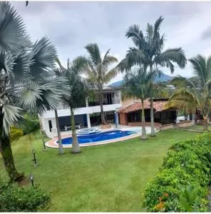 Finca luminosa - La Palmilla