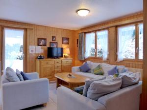 Apartment Chalet Papillon by Interhome