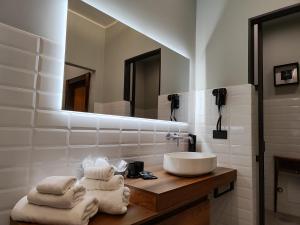 Deluxe Double Room with Jacuzzi and Balcony