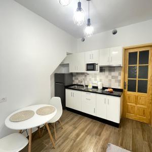 Bajo Izquierda el Wiro