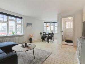 Apartment Yorick - 300m from the sea by Interhome