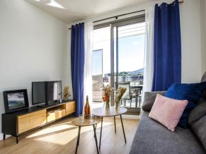 Apartment Marina Real III-3 by Interhome