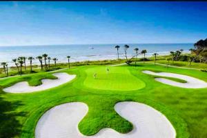 4BD Beach & Golf Retreat! Game Room, Beach Gear
