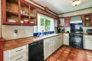 The Big Easy Cottage