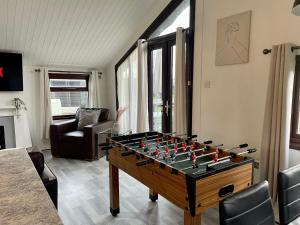 Cosy 3 Bed Lodge in Hoburne, Cotswolds