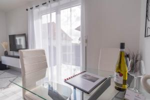 Arbeitsplatz, Balkon, Tiefgarage nähe neue Messe