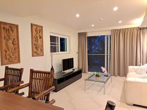 Karon Beach Apartment Sea View