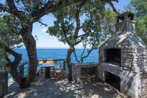 Seaside secluded apartments Cove Vela Borova, Korcula - 15062