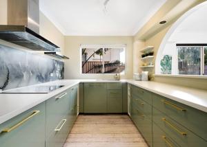 Sunset Stunner Palm Springs-Inspired River Oasis