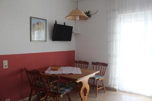 Apartments with parking space Rab - 14792