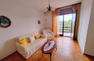 Apartments with parking space Rab - 22497