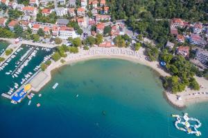 Apartments with a parking space Crikvenica - 22581