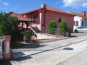 Apartments with a parking space Crikvenica - 22581