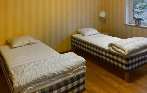 Stunning Home In Värnamo With Sauna