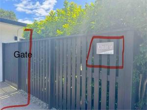 PA2 Stunning Sunshine Beach apt Pets welcome