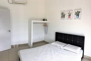 Cozy Homestay at Menara Hartamas 1-4pax