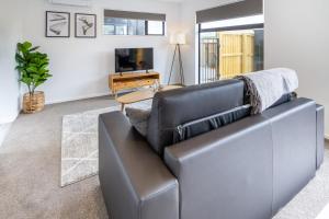 2BR Townhouse: Cosy, Close to City, Car Park