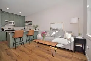 Baby Birch Banks Guest House on Lake Pend Oreille - Lignite