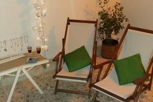 Top floor seaside apartment