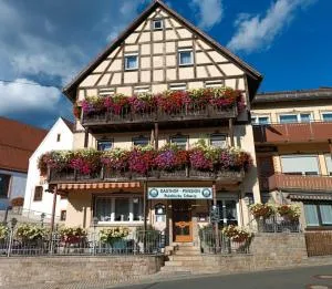 Gasthof-Pension Fränkische Schweiz Obertrubach - 施奈塔赫
