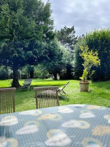 Appartements Bucolique Rez-de-jardin, 4 pers, proche Disney : photos des chambres