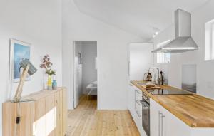 Amazing Home In Løkken With Wifi