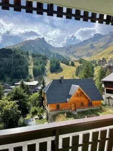 Appartement chaleureux au coeur de la station La foux d'Allos - 拉富