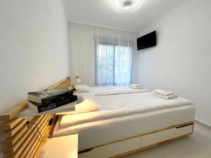 Punta Glea - Bajo con jardin y vista al mar.