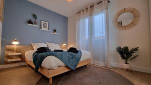 T2 quartier Mermoz, 2 places de parking privées
