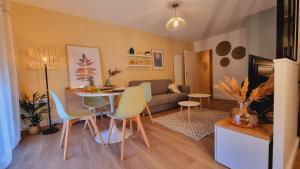 T2 quartier Mermoz, 2 places de parking privées - 3hvězdičkové hotely ve městě Pamiers