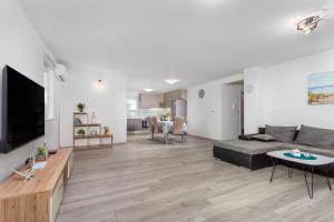 Kvarner bay - Apartments 2 & 4