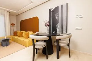 Stylish 1BR flat in Hay Riad Central Rabat - Beni Brour