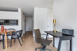 Blueground UW gym doorman nr Central Park NYC-1441