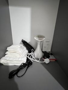 F4 Luxury Stays One bed apartment with Parking