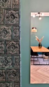 Wild & Huge comfy apartment 5 min to Main Square