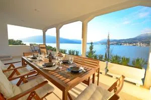 Villa Male Rose - Росе