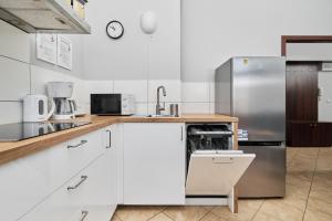Apartament SZEPT Galeria Dominikańska by Noclegi Renters