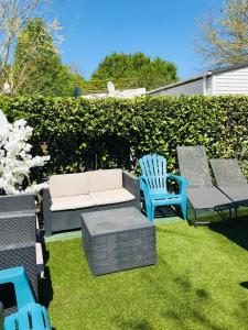 Maisons de vacances Mobil-Home Camping 4* Landes Lac et Ocean 6 a 8 p. : photos des chambres