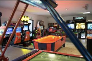 Maisons de vacances Mobil-Home Camping 4* Landes Lac et Ocean 6 a 8 p. : photos des chambres