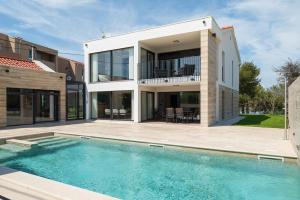 Luxury Villa Salt & Stone with spa area in Nin