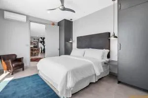 Luxury Joshua Tree 3BR Home with hot tub & Views - Sunfair Heights