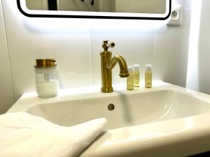 Villas La Meslaysienne - Comfortable house, swimming pool : photos des chambres