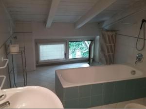 Artemisia Antique Rooms Fara