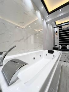 Taksim Larissa hotel suites