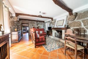 Casa do Souto Vieira do Minho - Casa Rural com piscina by House and People