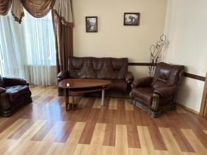 Апартаменти 3-кімнатні, м. Майдан Незалежності