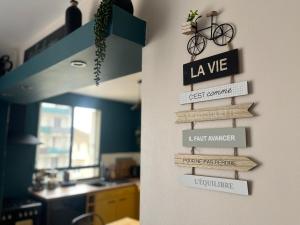 Appartements Appart XXL -10 pers - 2 Pkg - 10 mn Paris : photos des chambres